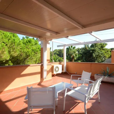 Al Pino 60 By Interhome דירה Capo D'arco